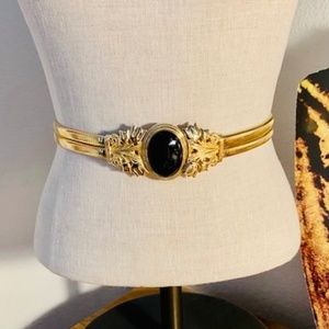 Fashionable JUDITH LEIBER Gold Tone Double Omega Snake Chain Black Onyx Oval Cut